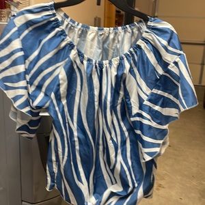 Tie front flutter sleeves shirt